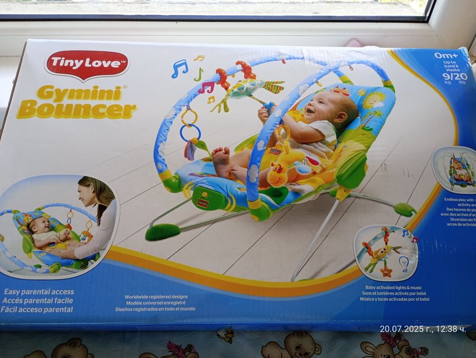 Бебешки шезлонг-люлка Tomy Love