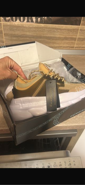 Adidasi versace chain reaction