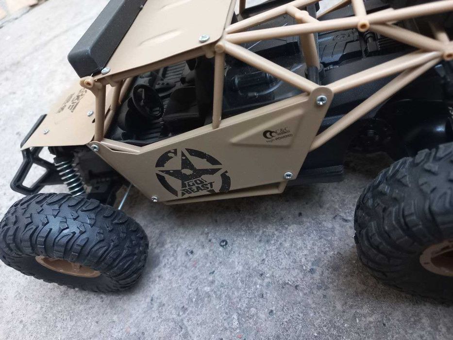 Радиоуправляемый внедорожник военный Desert Buggy Battle Dragon