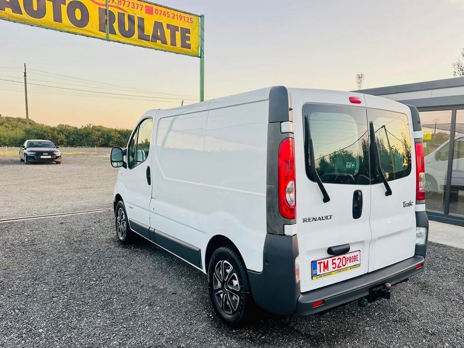 RENAULT Trafic 2011 — imagine 4