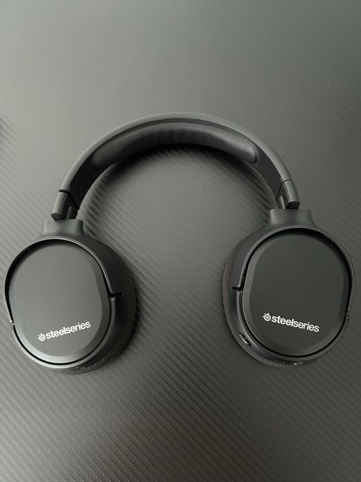 Vând căști gaming wireless SteelSeries Arctis 1, culoare neagră