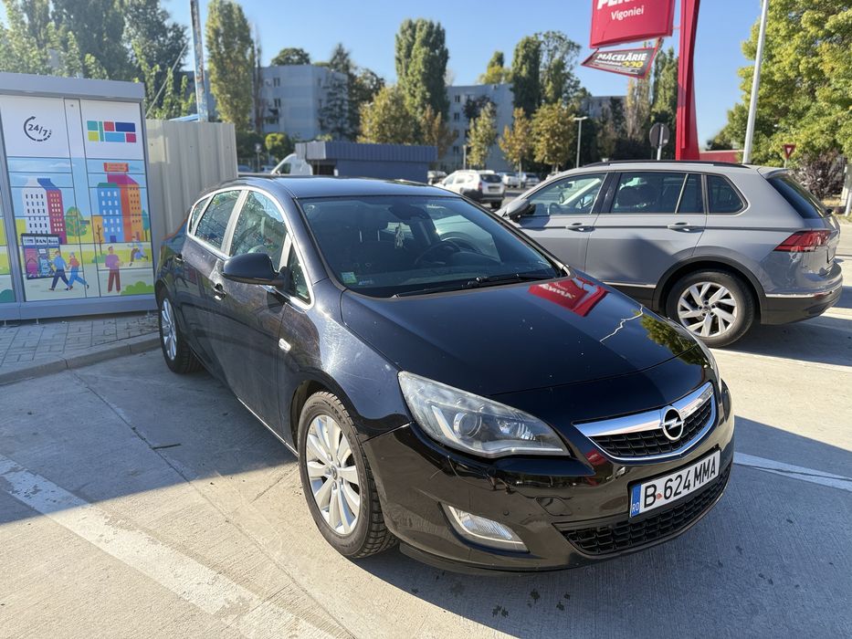 OPEL Astra 2011 — imagine 8