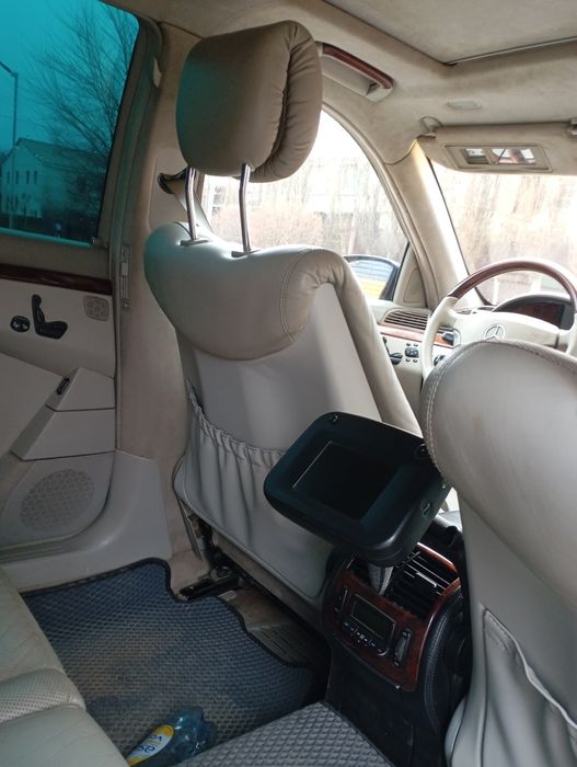 Продам автомобиль Мерседес Бенс S 500