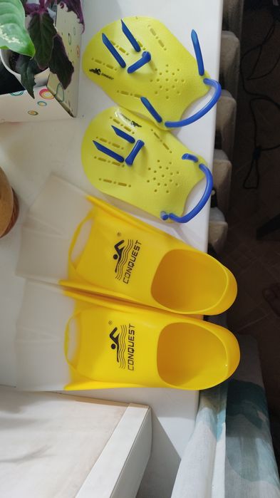 Продам ласты и лопатки