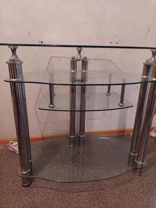 Продам поставка под телевизор