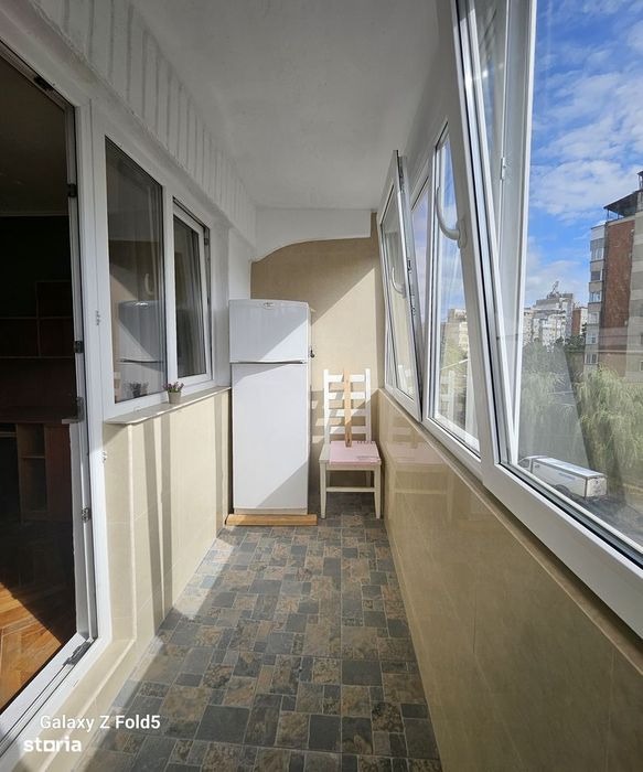 Apartament 2 camere decomandat  Str. Carpați ,