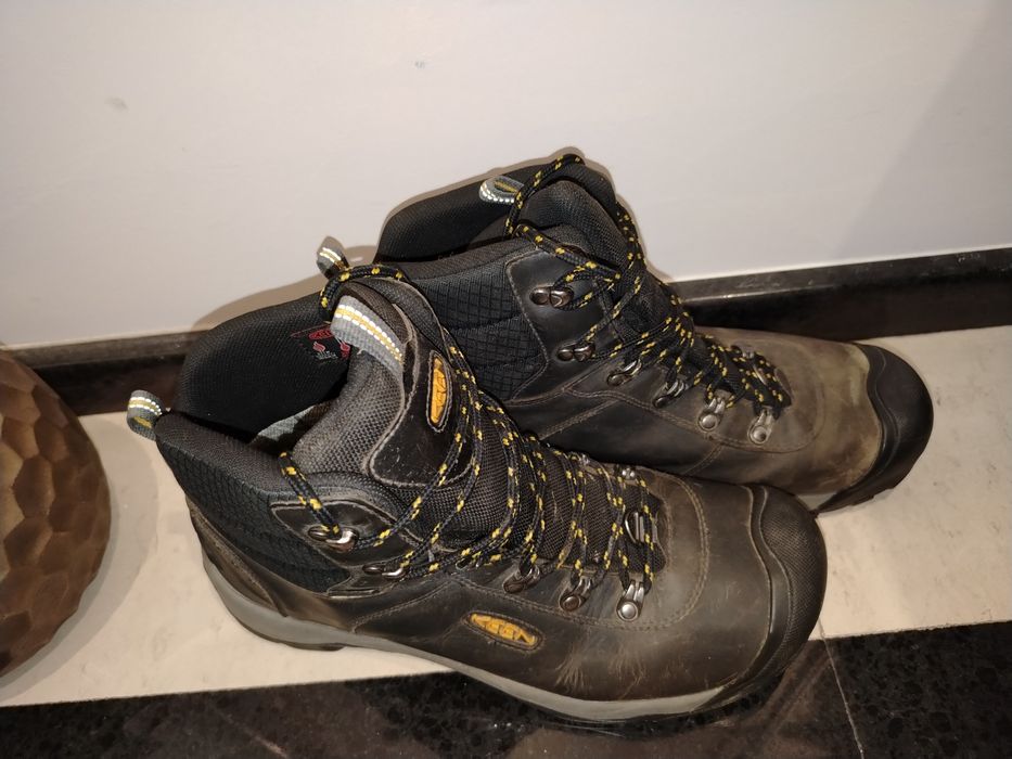 Зимни трекинг обувки Keen