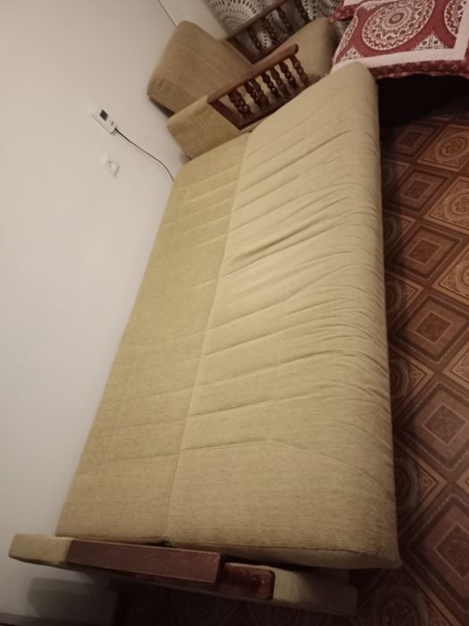 Продам диван с 2 креслами, столешницу Дафна