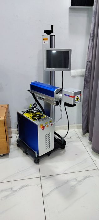 Лазерные граверы волоконные,СО2 и UV : 10 w,,20 w,30w, 50w ,60 w.   От