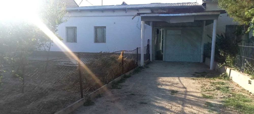 Карши шахрида, Механизатордан УЙ СОТИЛАДИ