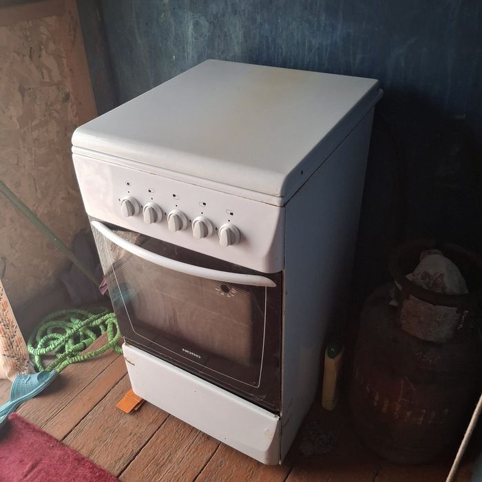 Продам газовую плиту, 10 тыс.
