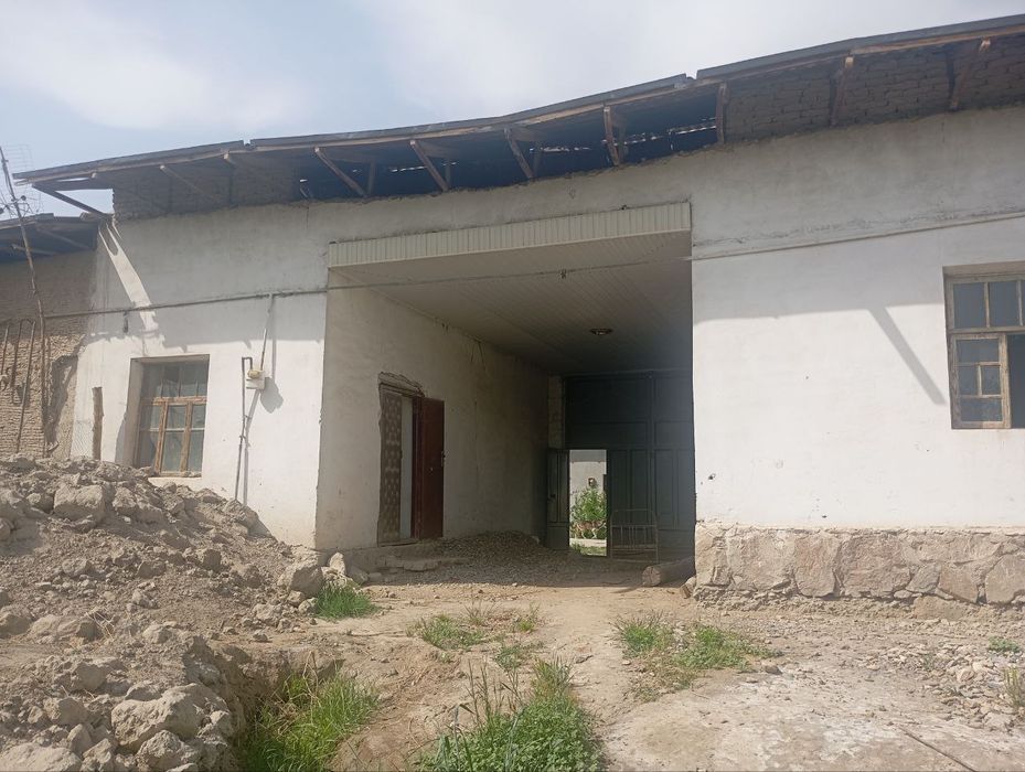 Таёр Уй жой сотилади 12 сотих 6 хонали