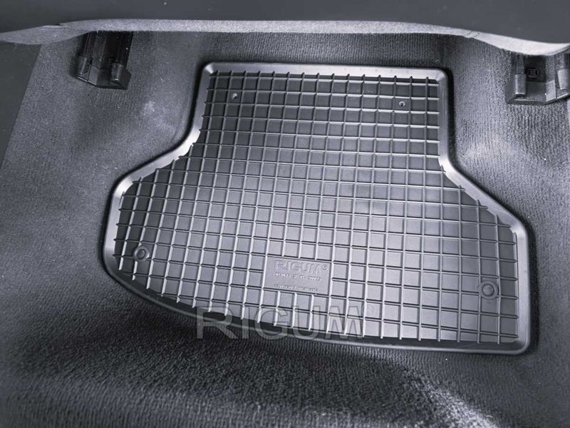 Гумени стелки или багажник AUDI A3 8P 8T  Ауди А3 от 2003 до 2012г.