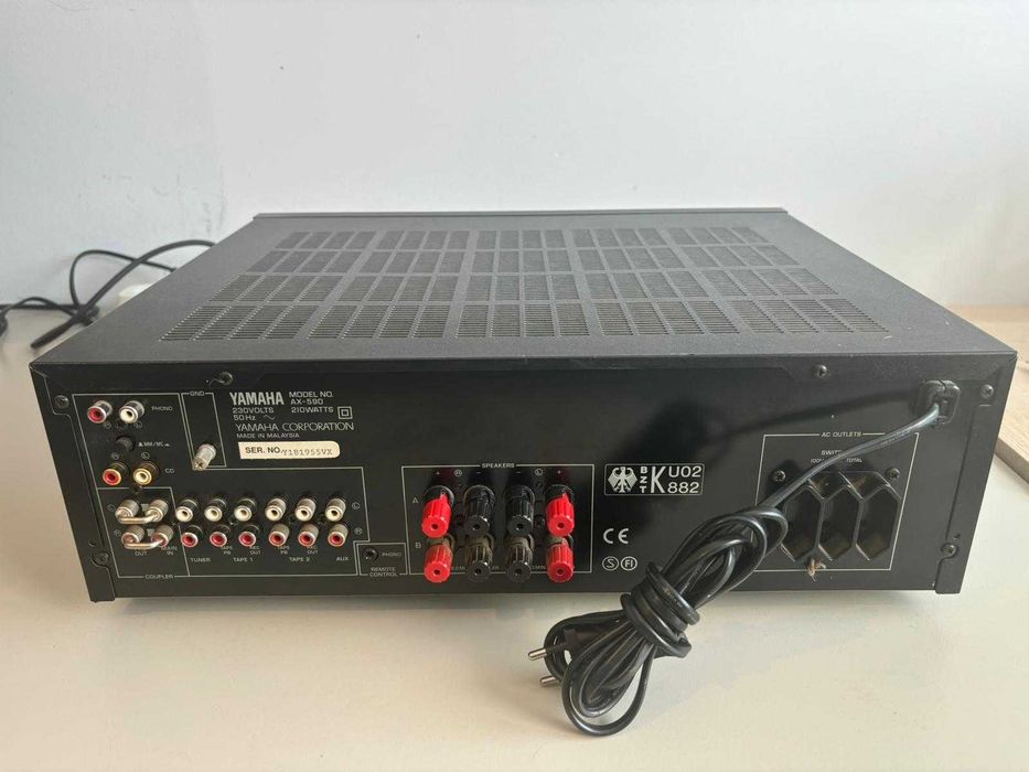 Amplificator Yamaha AX 590   8 Ohm: 2 x 100 Watts