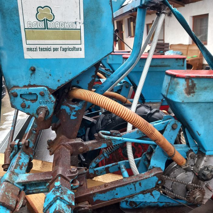 Semănătoare porumb 4 rânduri,monosem