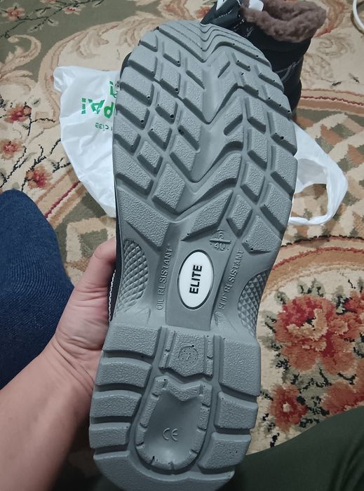 Спец ботинка сатылады