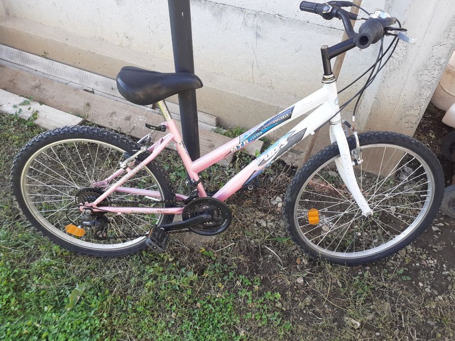 Vând 2 biciclete pt Fetițe