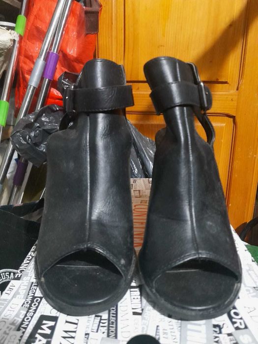 pantofi si sandale dama din piele naturala