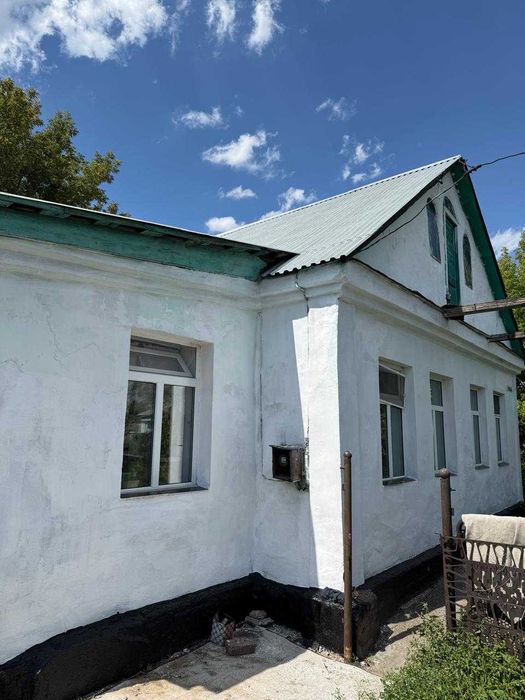 S Продам 3- ком дом по Матросова