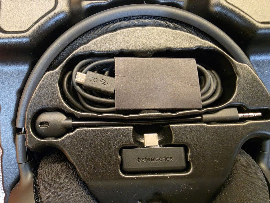 Геймърски слушалки SteelSeries Arctis 1 Wireless