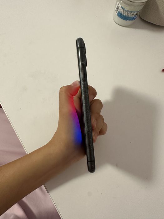 iphone 11,foarte functional ,mai multe detalii in privat