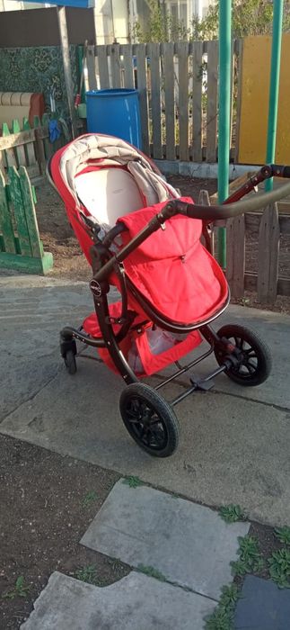 Прогулочная коляска EMILIE лето-зима!