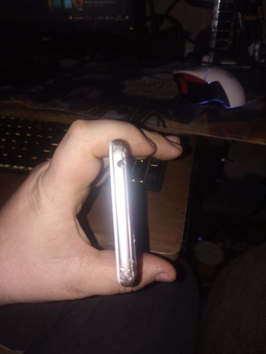 Продам телефон Honor 7A