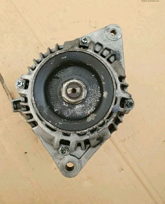 Генератор на митсубиши делика 4D56