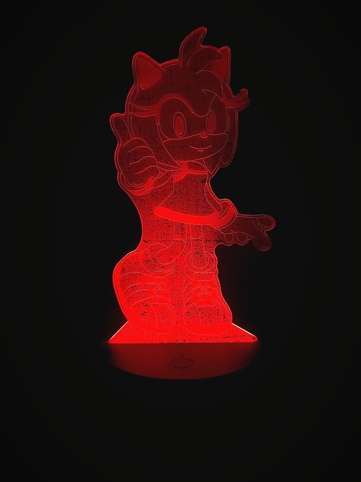 LED лампа на Amy Rose