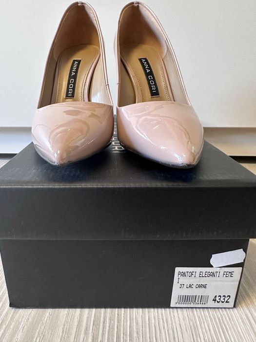 Pantofi Anna Cori , marimea 37, piele lacuita