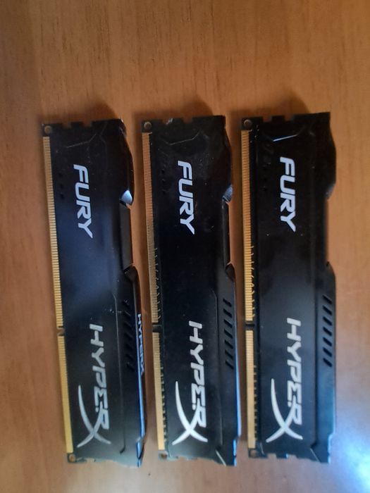 Memorii DRR3 3X4GB CL10