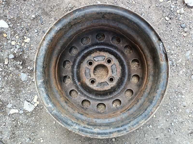 Продам оригинальный металлический диск на Honda