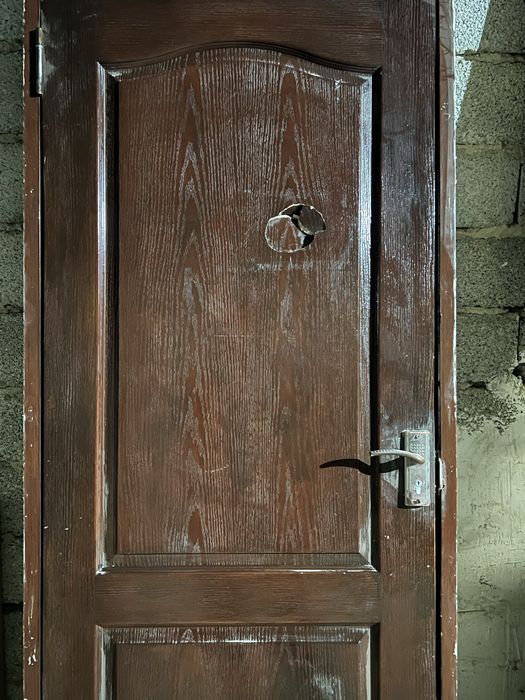 Межкомнатные двери продаю