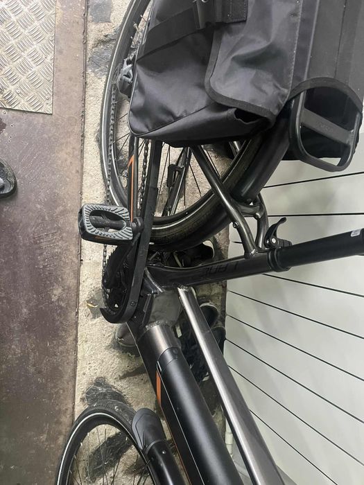 Vând bicicletă electrică