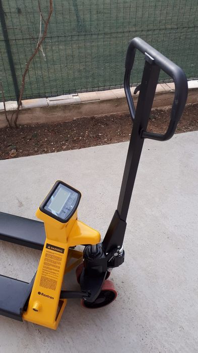 Transpalet cu cantar 2000 kg omologat/neomogat