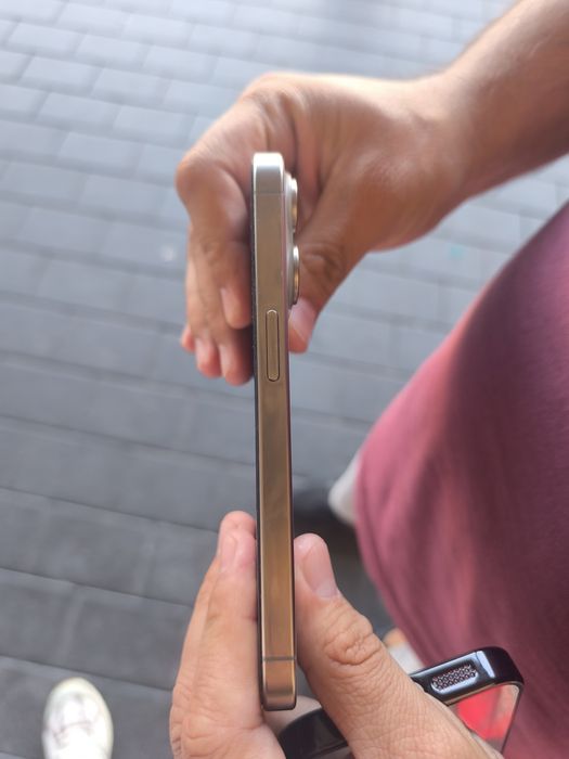 Iphone 15 pro impecabil