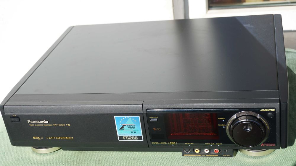 Video recorder S-VHS Panasonic NV-FS200 TBC stereo Hi-Fi