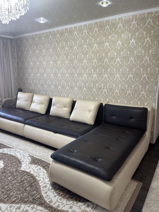 Углавой Диван б/у