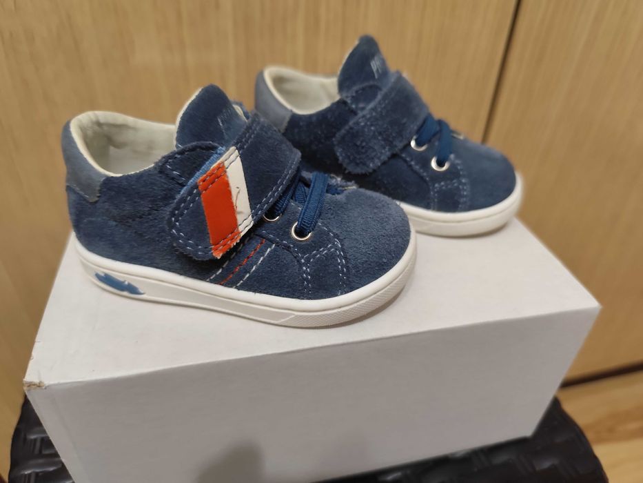 Обувки за бебета