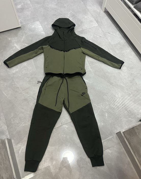 Nike tech чисто нови