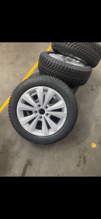 Bridgestone Blizzak LM005 205/55 R16 91H