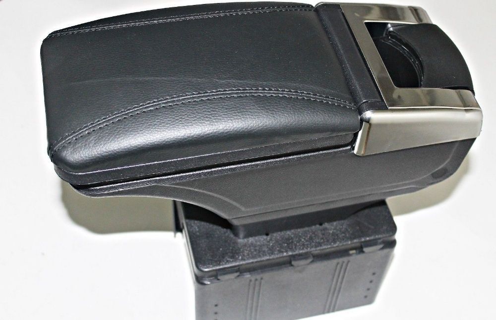 Барче за автомобил нов подлакатник унивесален,черен кожен за кола,