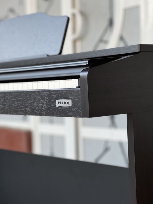 Цифровое электронное пианино