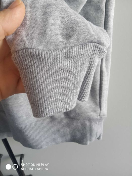 Adidas и H&M размер 9-10 години.