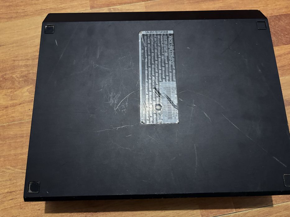 Vand xbox one  simplu