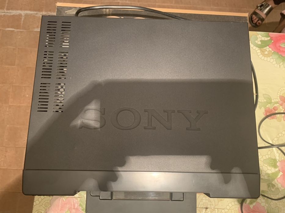 Видеомагнитофон в новом состояния