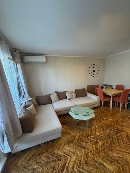 Продава се Двустаен апартамент в София, Център - 71 кв.м за 3346 €/кв.м - Снимка #1
