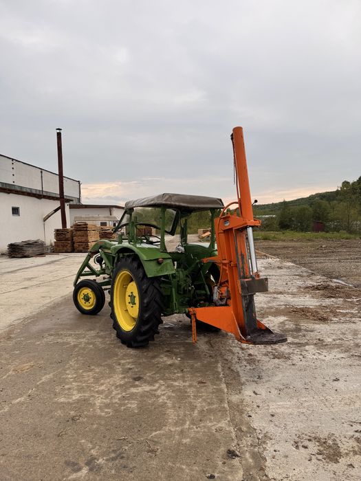 Tractor +Despicator lemn