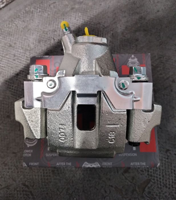 Суппорт тормозной задний Lexus LX 470