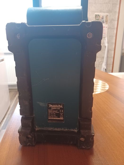 Строително радио макита